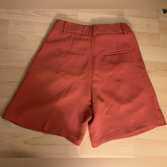NWT Aritzia Wilfred Effortless Shorts 7” - Picture 14 of 14